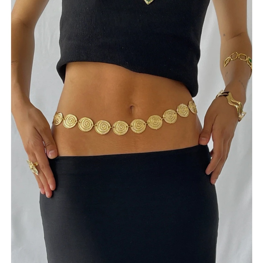 Susmie’s Collection Twisted Girl Belt/ Necklace